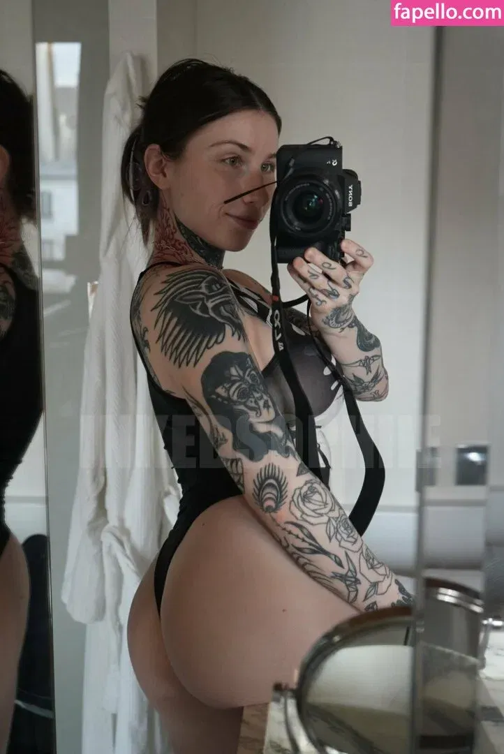 inkedsophiie Onlyfans Photo Gallery 