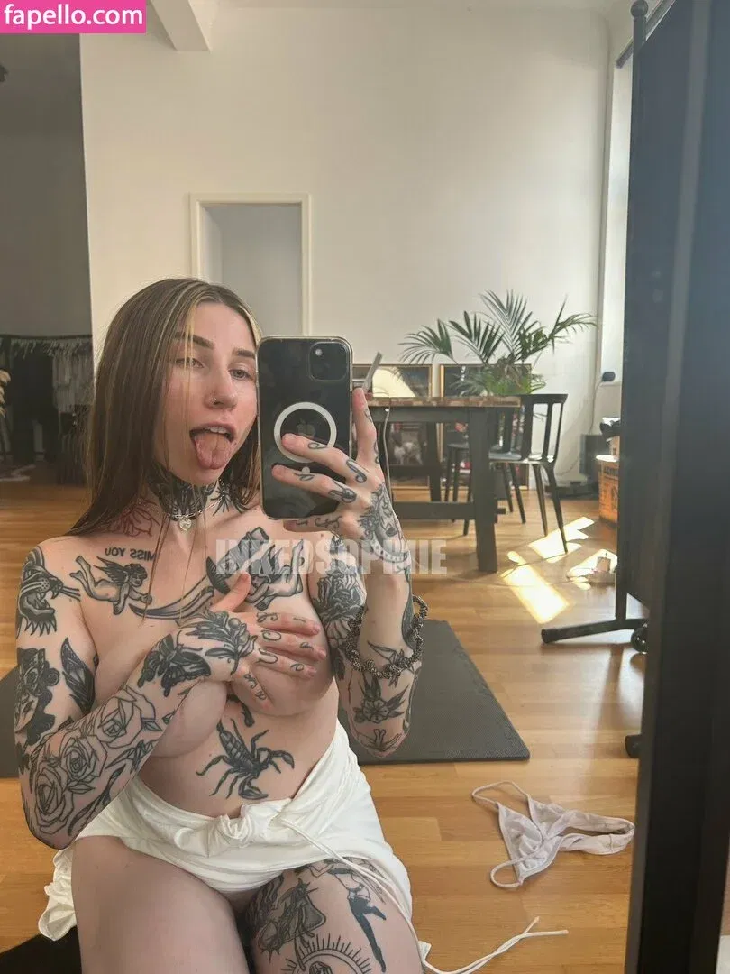 inkedsophiie Onlyfans Photo Gallery 