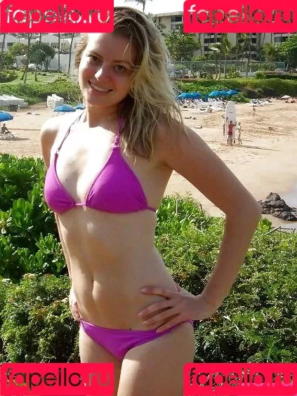 Elyse Willems Onlyfans Photo Gallery 