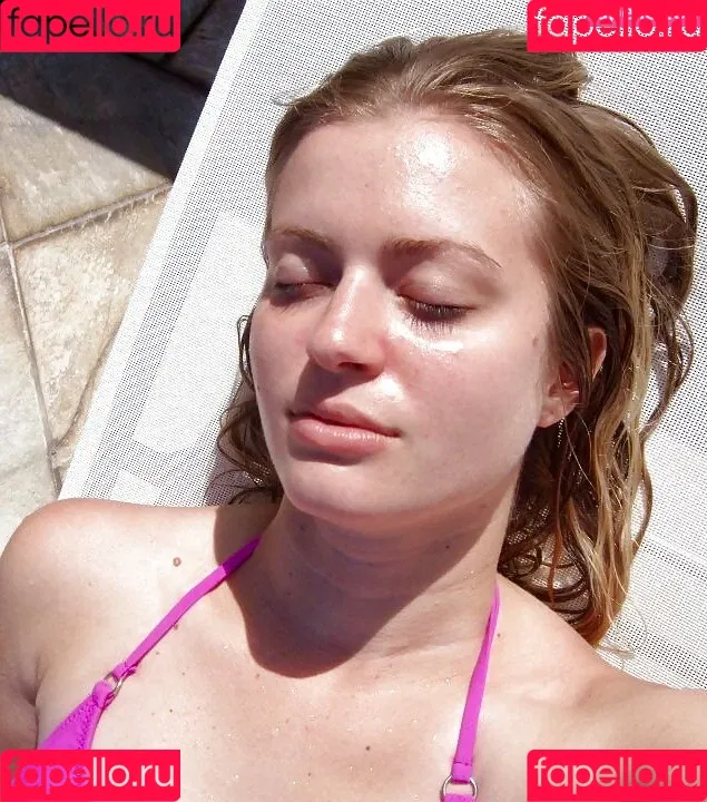 Elyse Willems Onlyfans Photo Gallery 