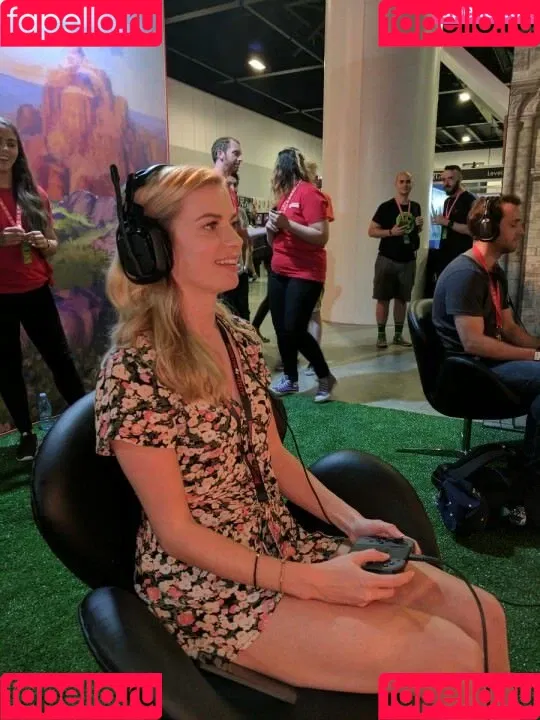 Elyse Willems Onlyfans Photo Gallery 