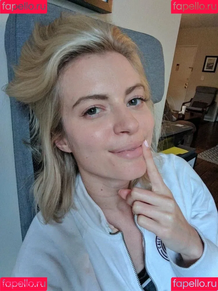 Elyse Willems Onlyfans Photo Gallery 