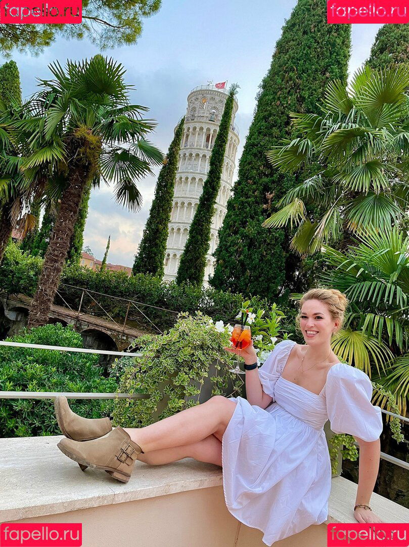 Hollie Bennett Onlyfans Photo Gallery 