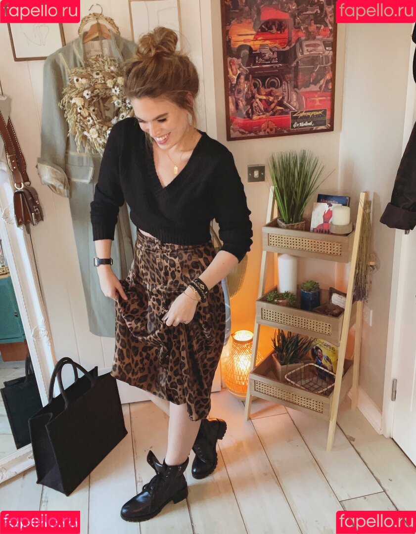 Hollie Bennett Onlyfans Photo Gallery 