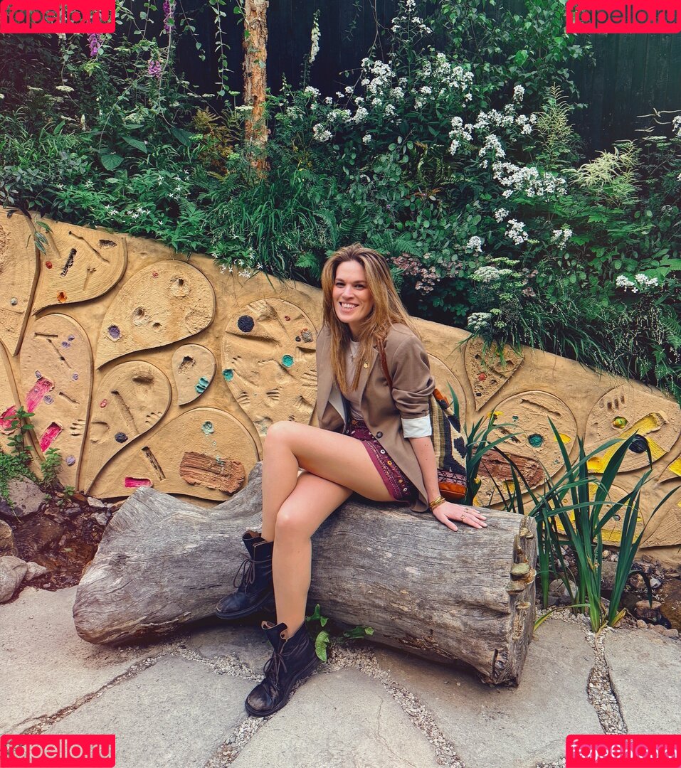 Hollie Bennett Onlyfans Photo Gallery 