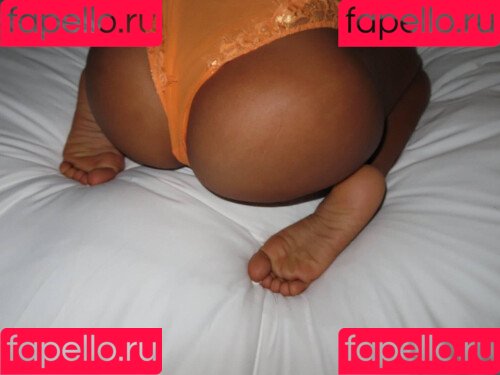 Larissa Castr0 Onlyfans Photo Gallery 