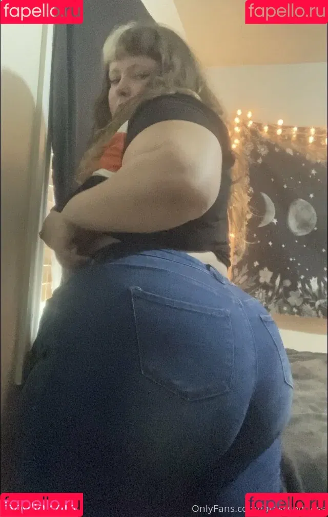 fatassgoddess Onlyfans Photo Gallery 