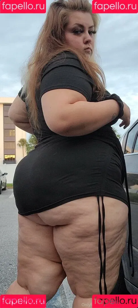 fatassgoddess Onlyfans Photo Gallery 