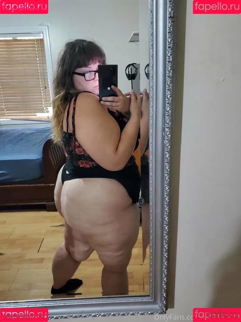 fatassgoddess Onlyfans Photo Gallery 