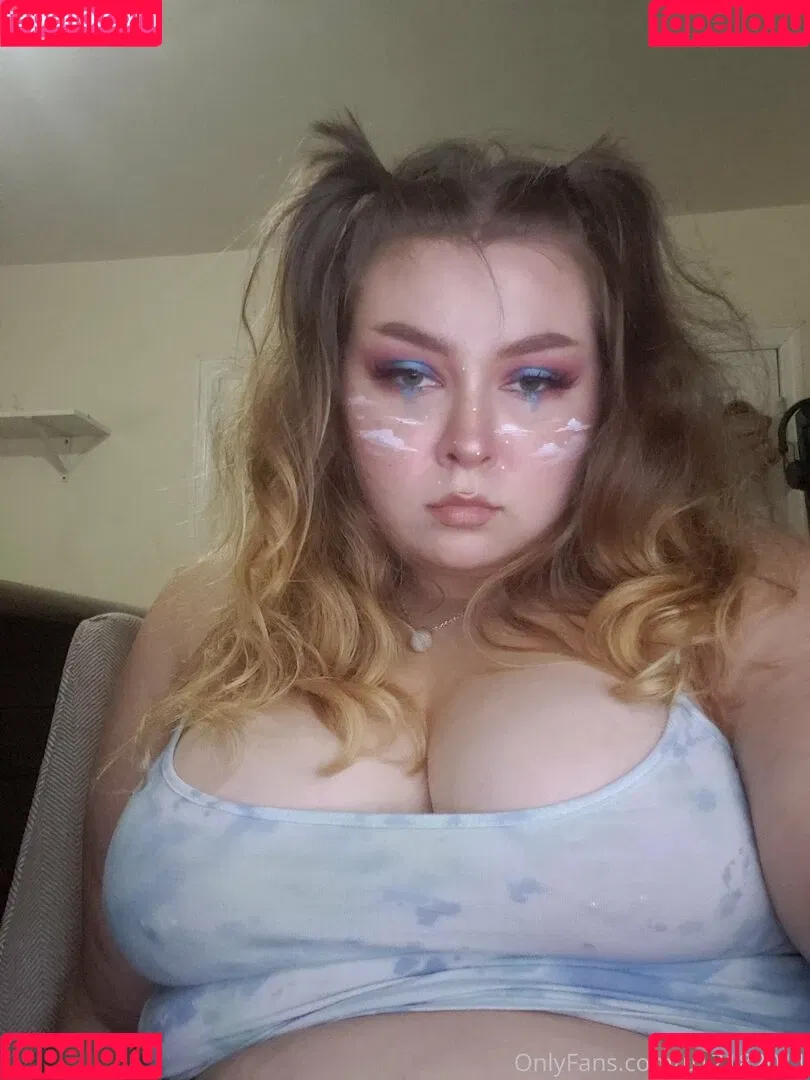 fatassgoddess Onlyfans Photo Gallery 