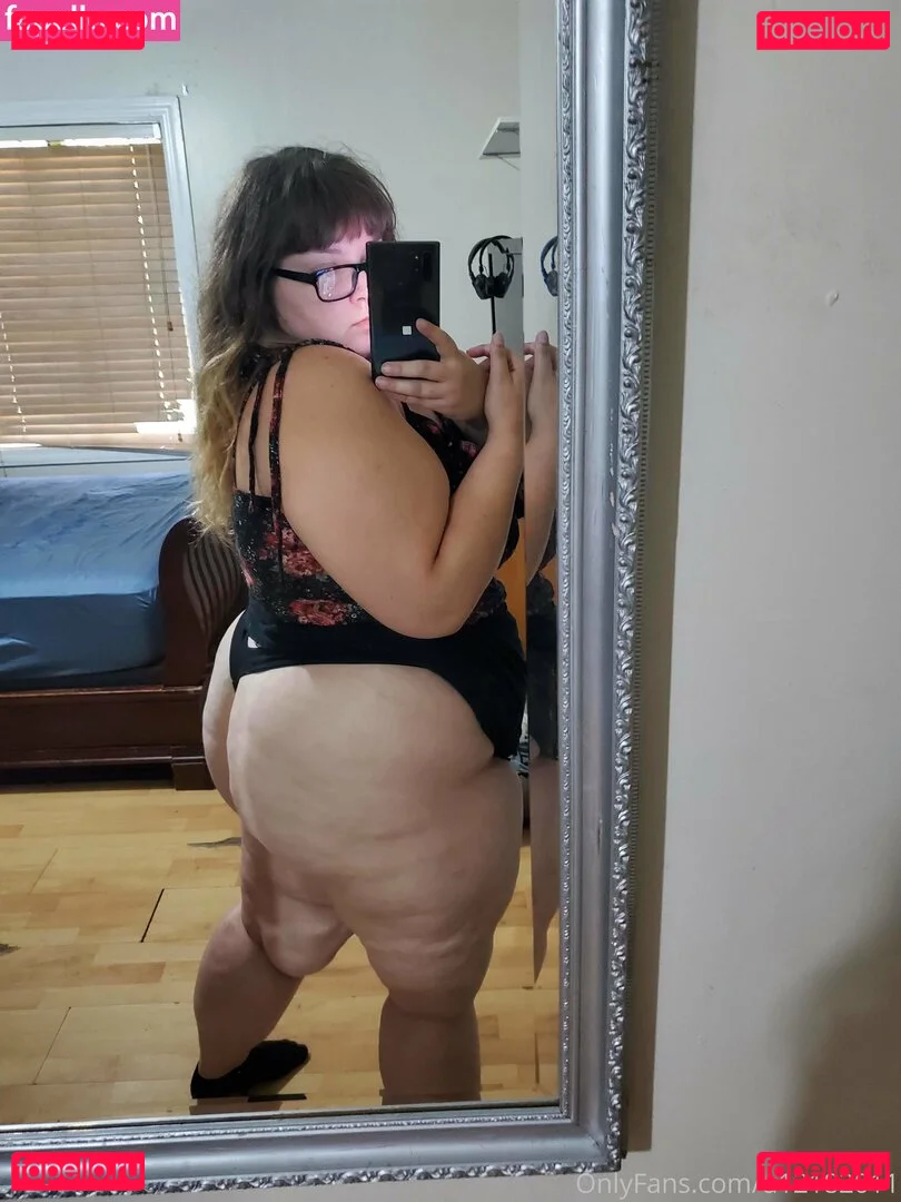 fatassgoddess Onlyfans Photo Gallery 