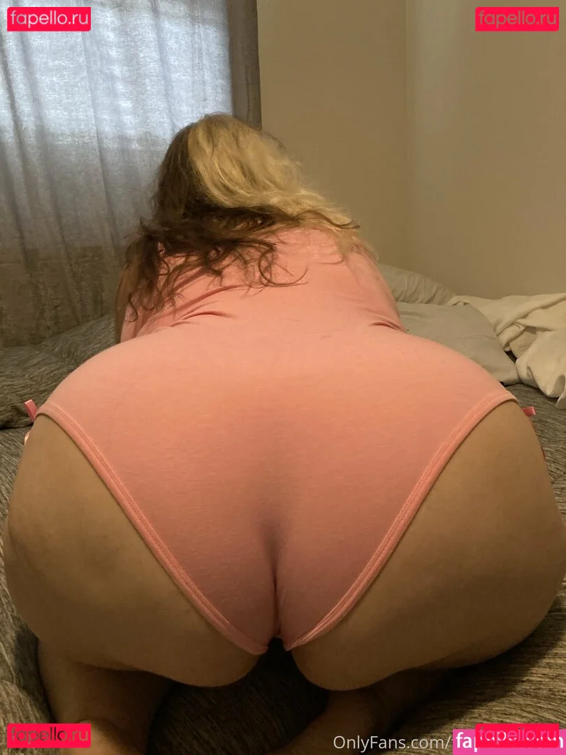 fatassgoddess Onlyfans Photo Gallery 