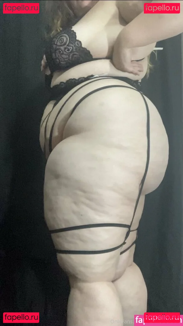 fatassgoddess Onlyfans Photo Gallery 