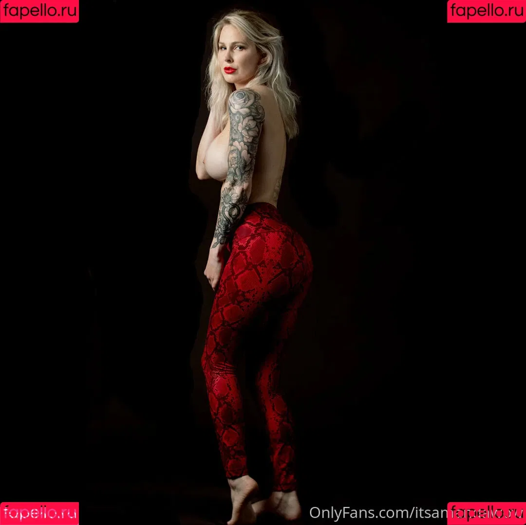 Goddess Amanda Onlyfans Photo Gallery 