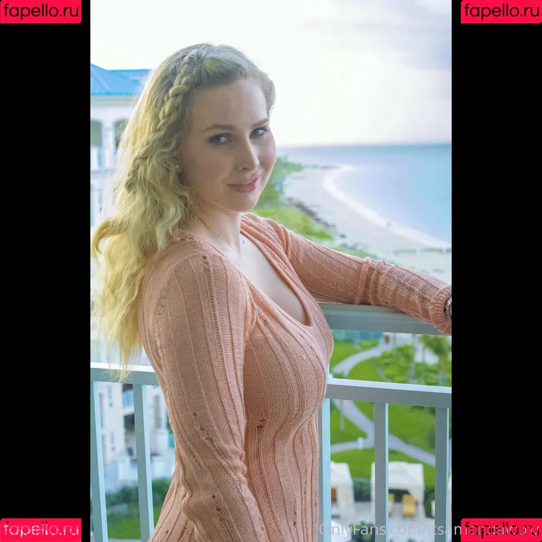 Goddess Amanda Onlyfans Photo Gallery 