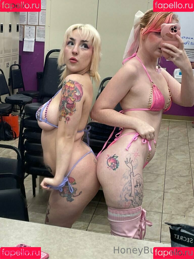 Honeybunnycos Nude Onlyfans Photo 5