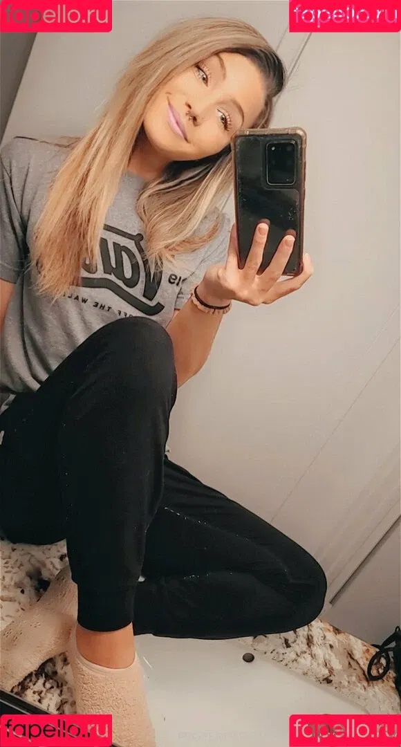 notnicolexo Onlyfans Photo Gallery 
