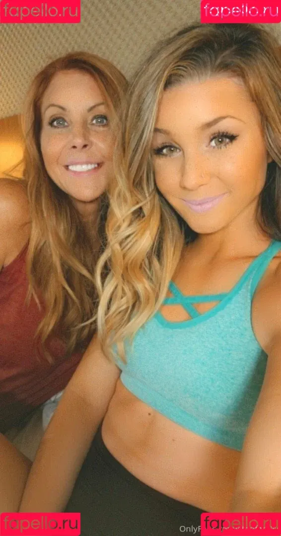 notnicolexo Onlyfans Photo Gallery 