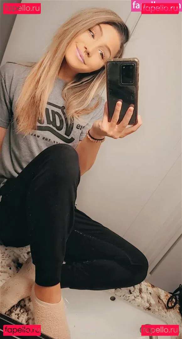 notnicolexo Onlyfans Photo Gallery 