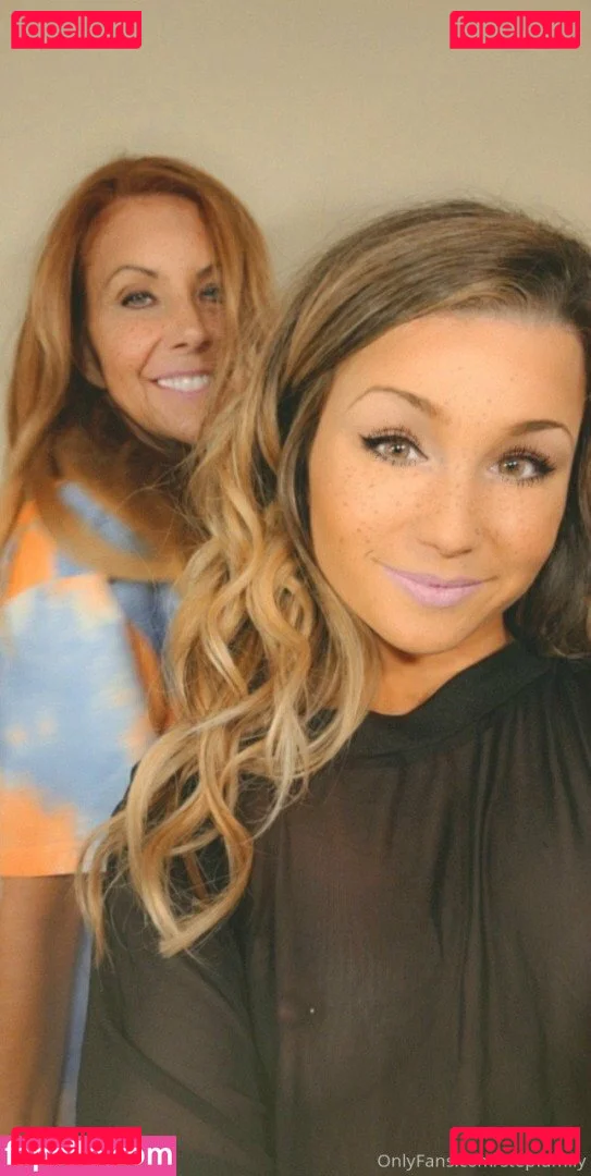 notnicolexo Onlyfans Photo Gallery 