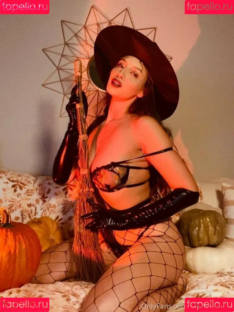 Bellarollandx Onlyfans Photo Gallery 