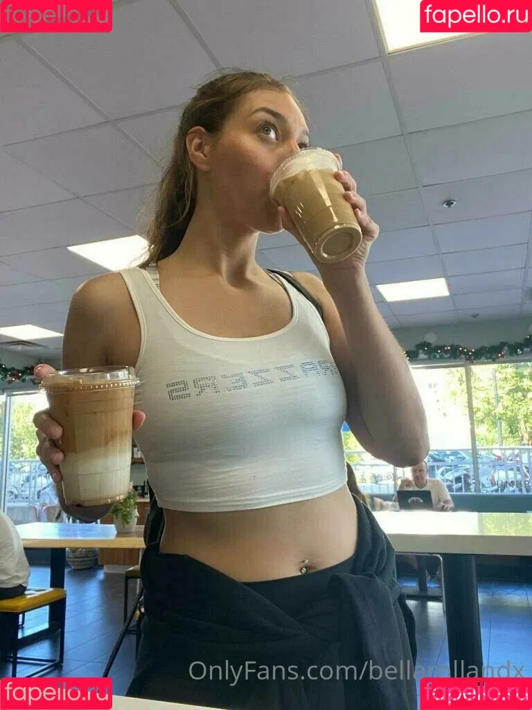 Bellarollandx Onlyfans Photo Gallery 