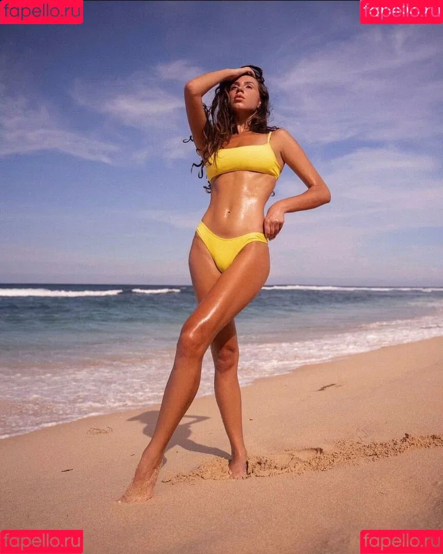 Iulia Girbu Onlyfans Photo Gallery 