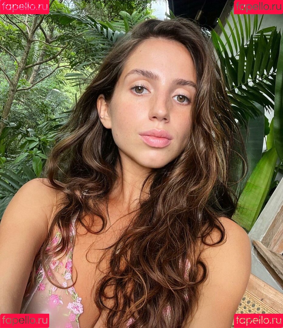 Iulia Girbu Onlyfans Photo Gallery 