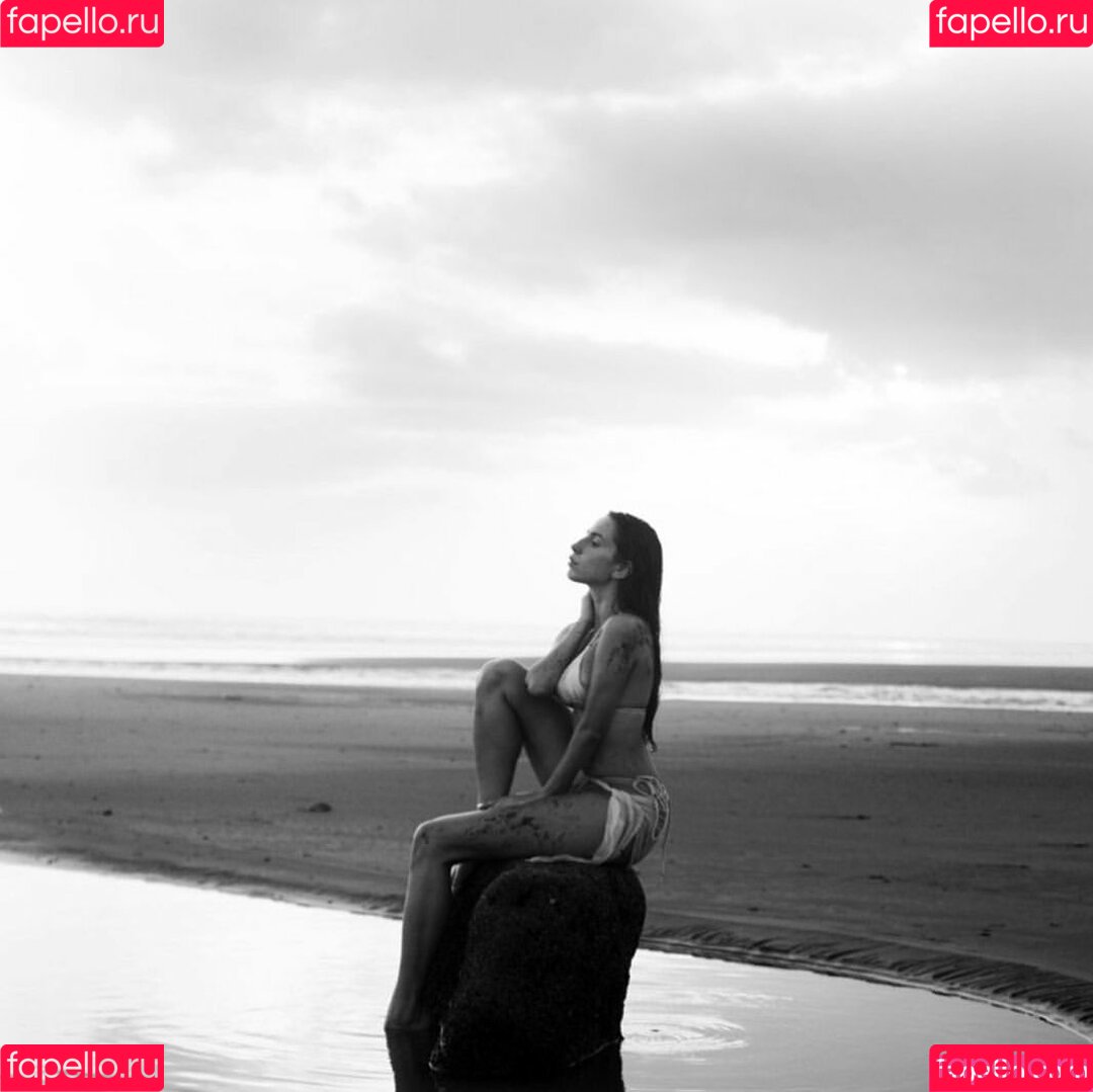 Iulia Girbu Onlyfans Photo Gallery 