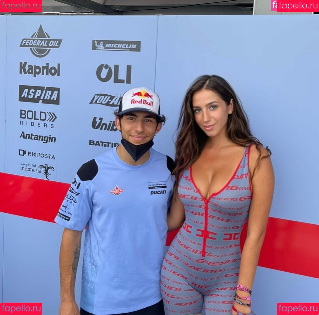 Iulia Girbu Onlyfans Photo Gallery 