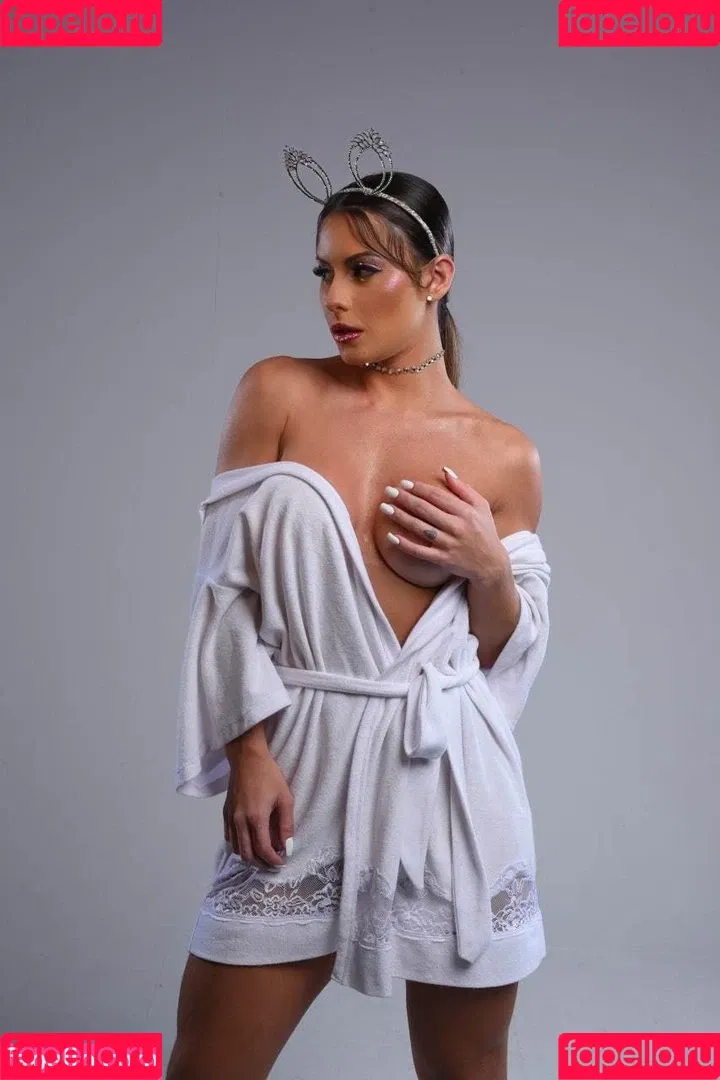 Aricia Silva Onlyfans Photo Gallery 