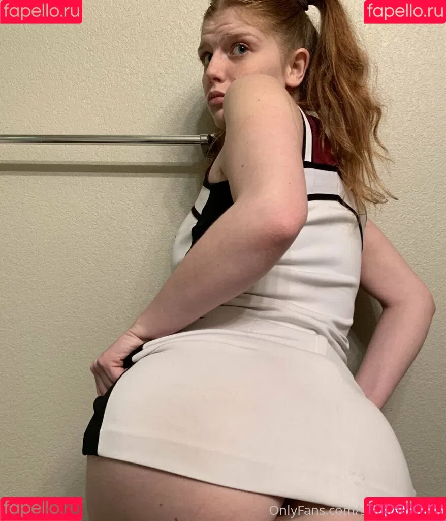 sexyredinbed Onlyfans Photo Gallery 