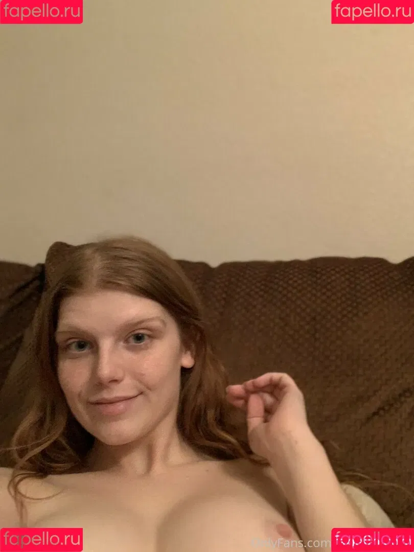 sexyredinbed Onlyfans Photo Gallery 