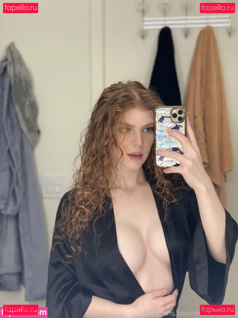 sexyredinbed Onlyfans Photo Gallery 