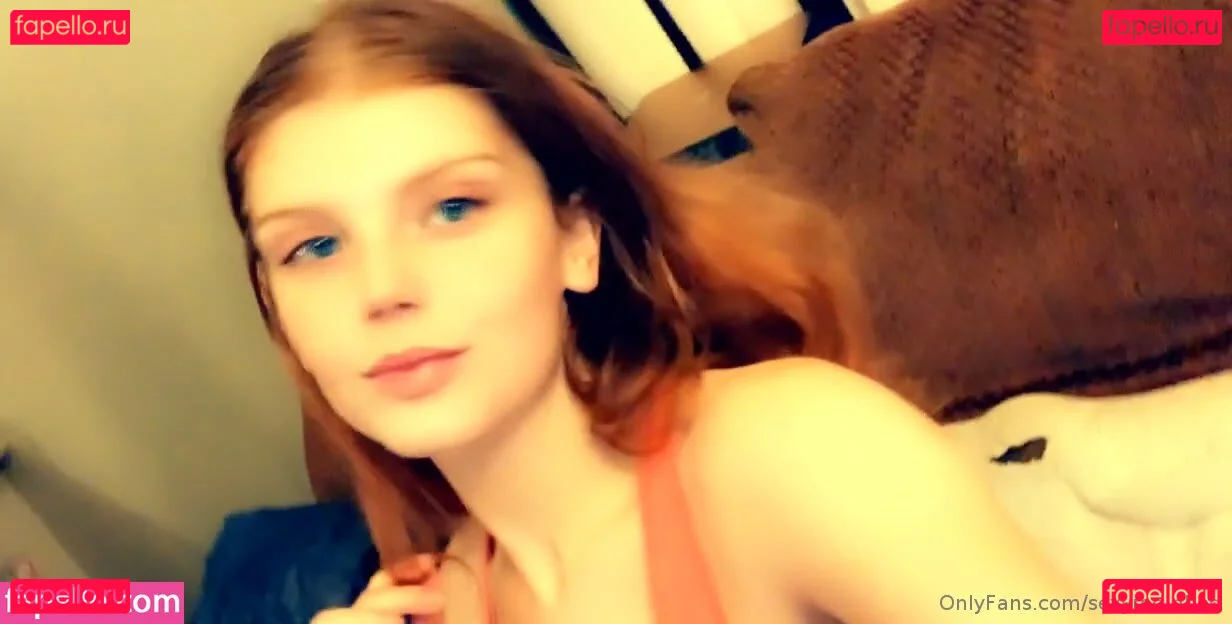 sexyredinbed Onlyfans Photo Gallery 