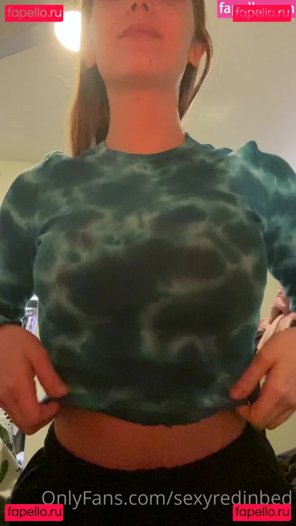 sexyredinbed Onlyfans Photo Gallery 