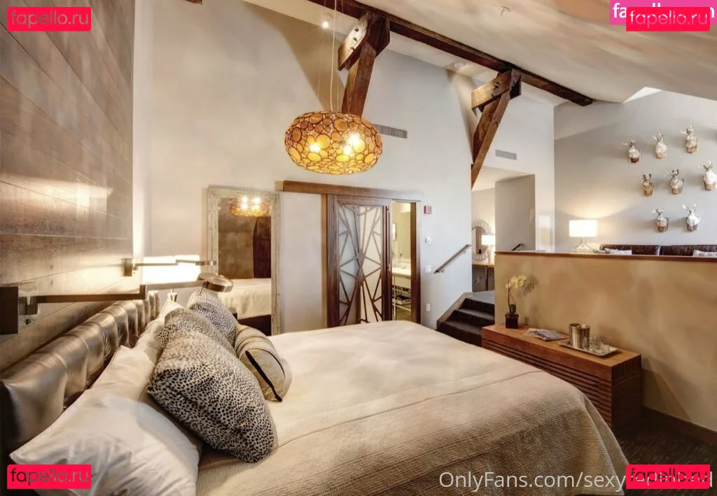 sexyredinbed Onlyfans Photo Gallery 