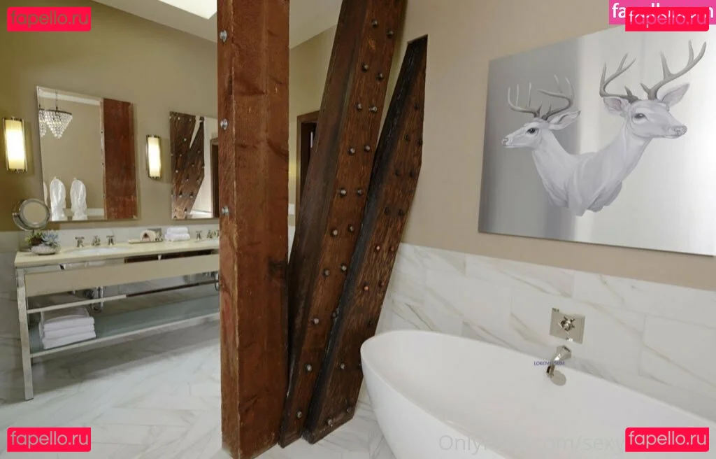 sexyredinbed Onlyfans Photo Gallery 