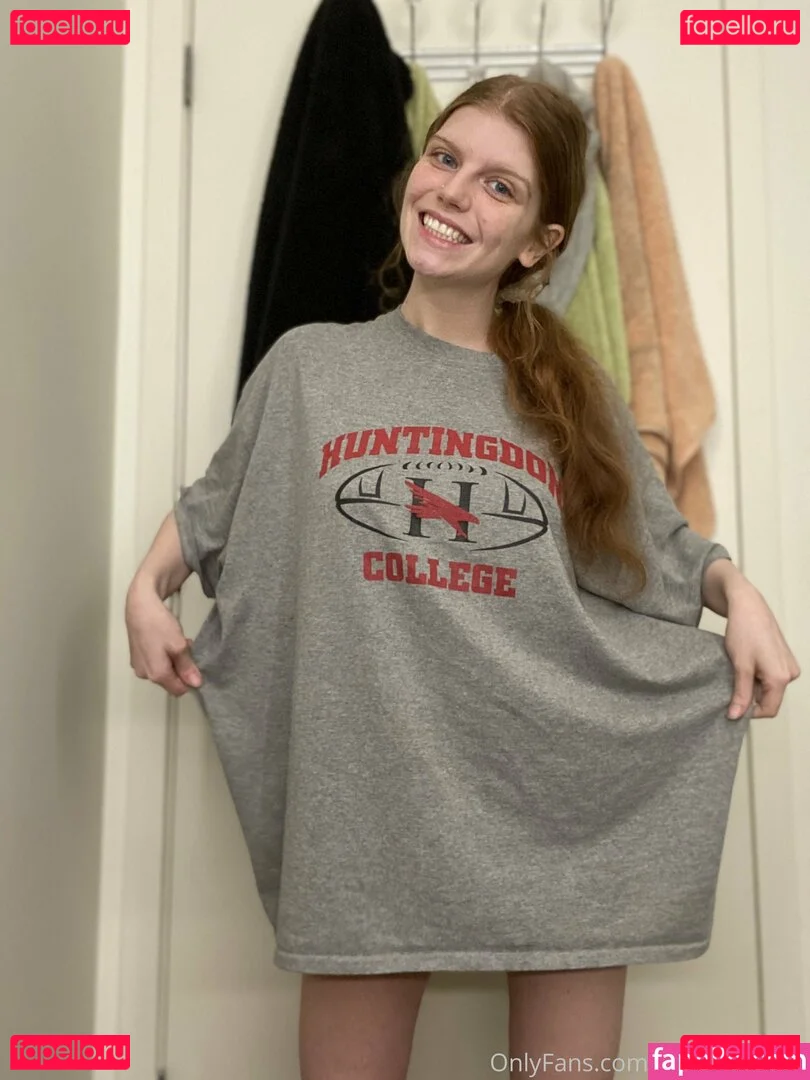 sexyredinbed Onlyfans Photo Gallery 