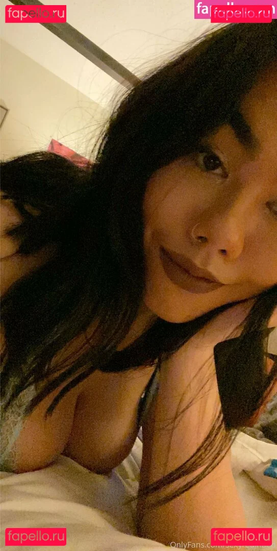 sexyredinbed Onlyfans Photo Gallery 