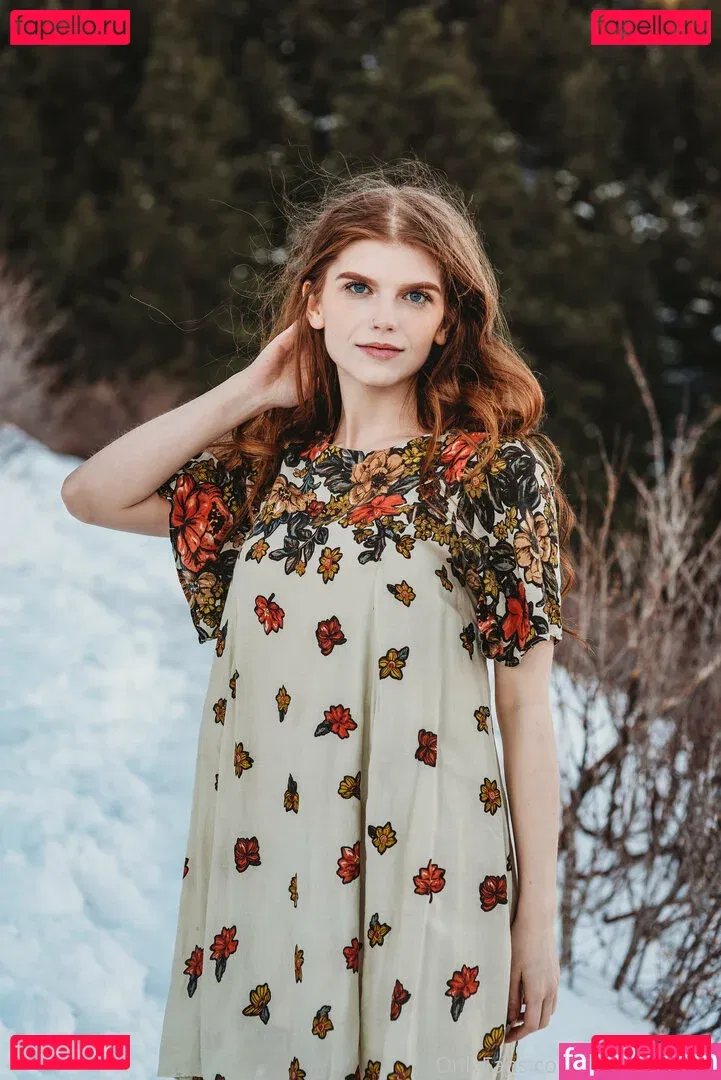 sexyredinbed Onlyfans Photo Gallery 