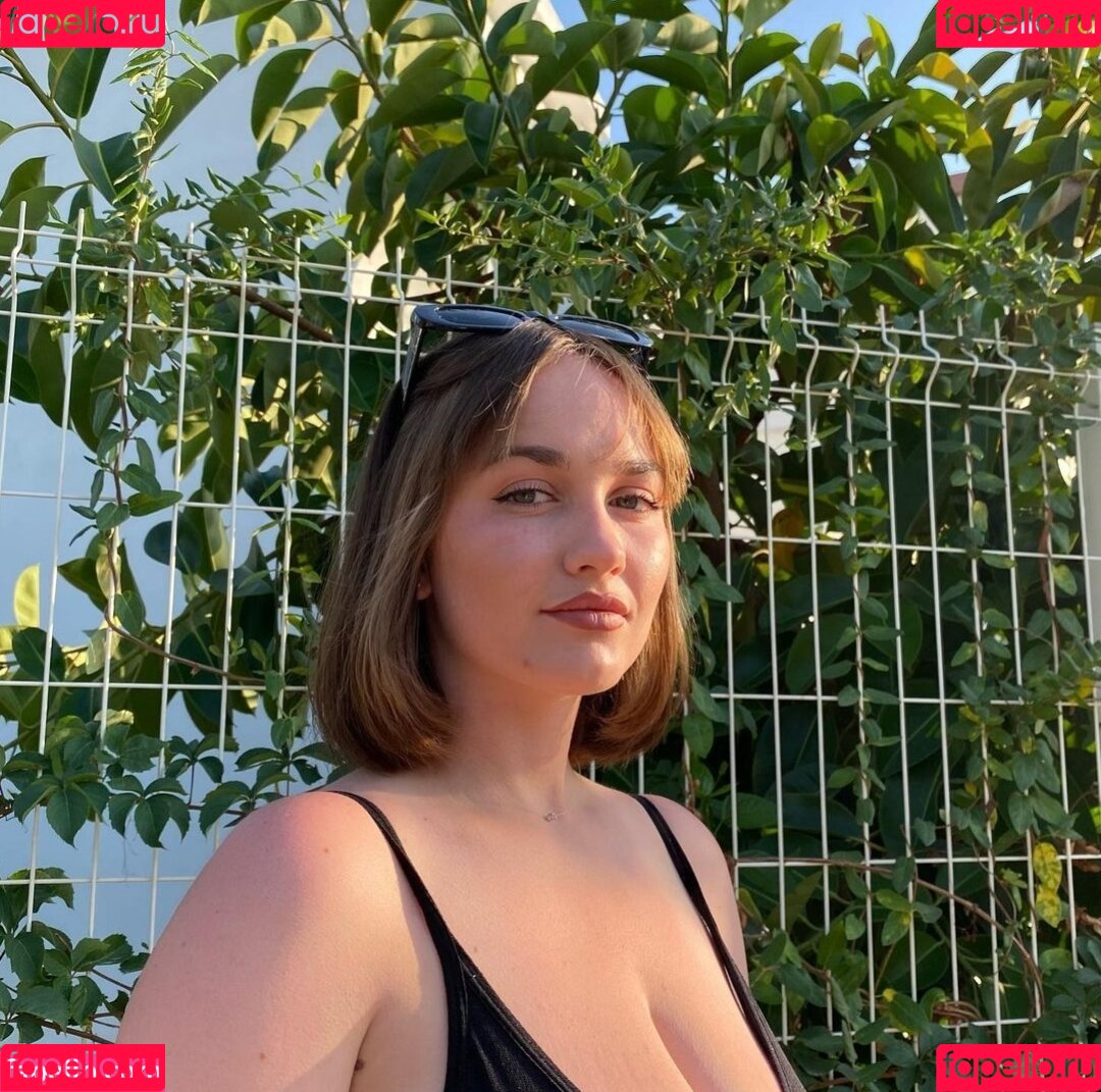 Regina Rodnova Nude Onlyfans Photo 24