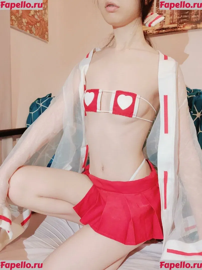 Petitesaki Onlyfans Photo Gallery 