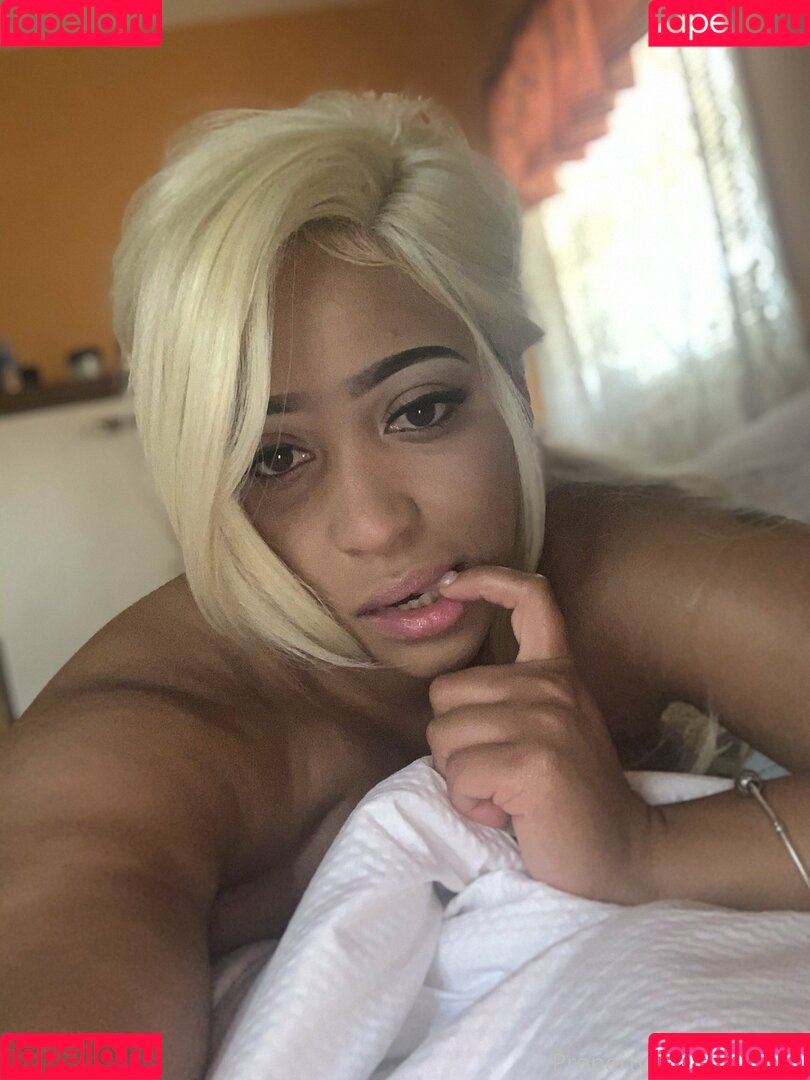 brijamonet Onlyfans Photo Gallery 