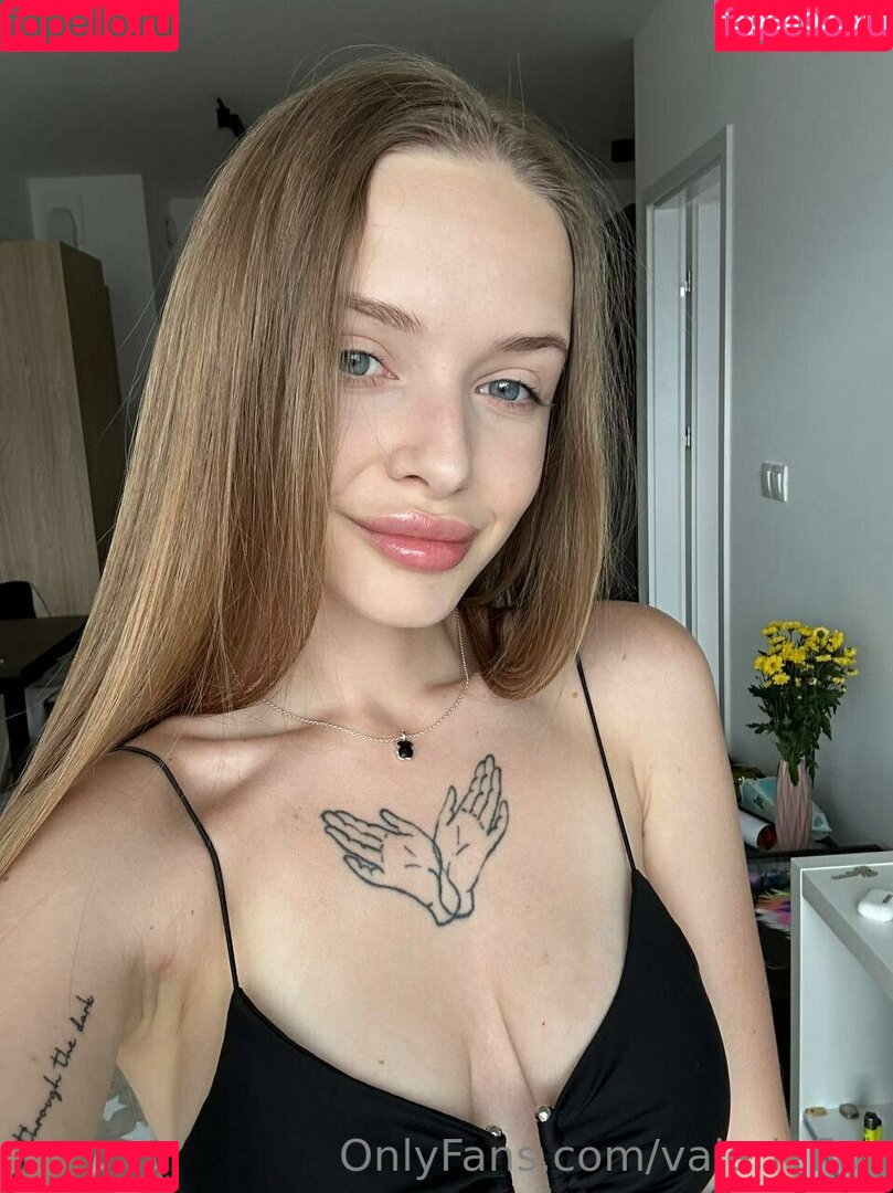 valerieflor Onlyfans Photo Gallery 