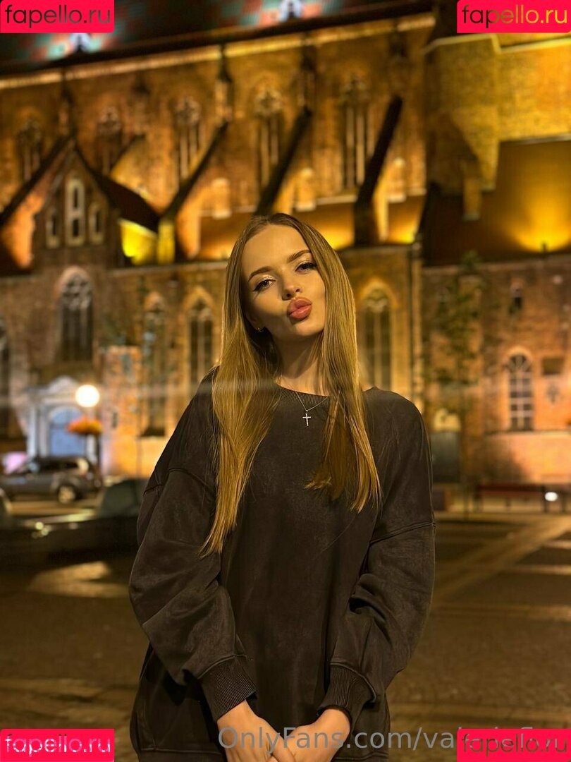 valerieflor Onlyfans Photo Gallery 