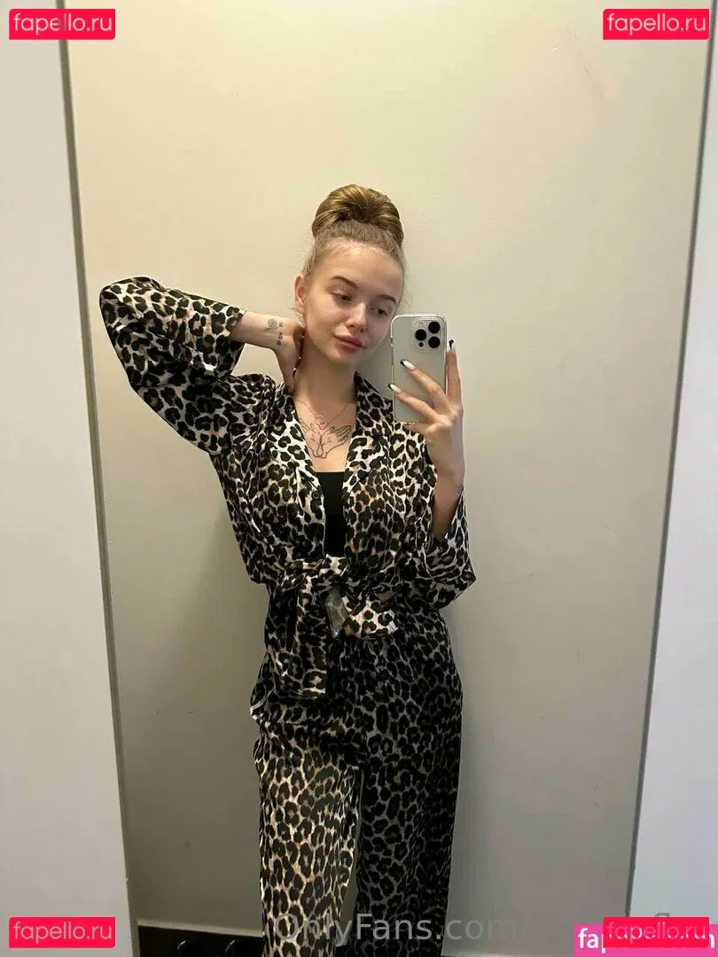 valerieflor Onlyfans Photo Gallery 