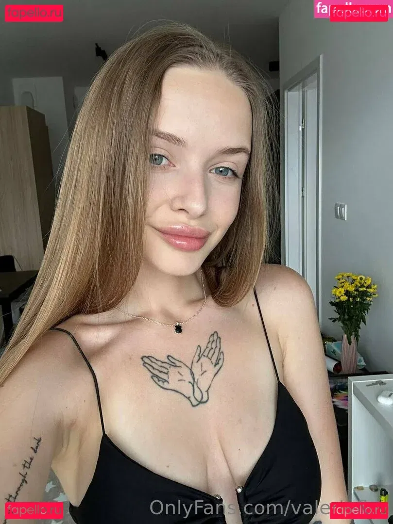 valerieflor Onlyfans Photo Gallery 