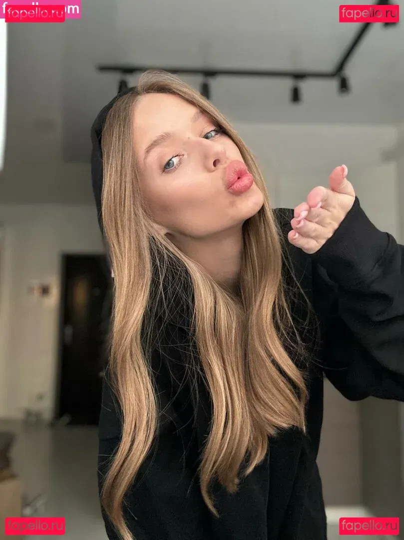 valerieflor Onlyfans Photo Gallery 