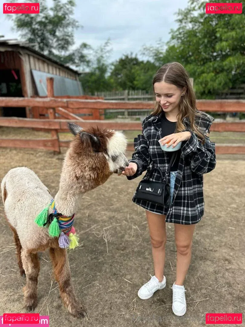 valerieflor Onlyfans Photo Gallery 